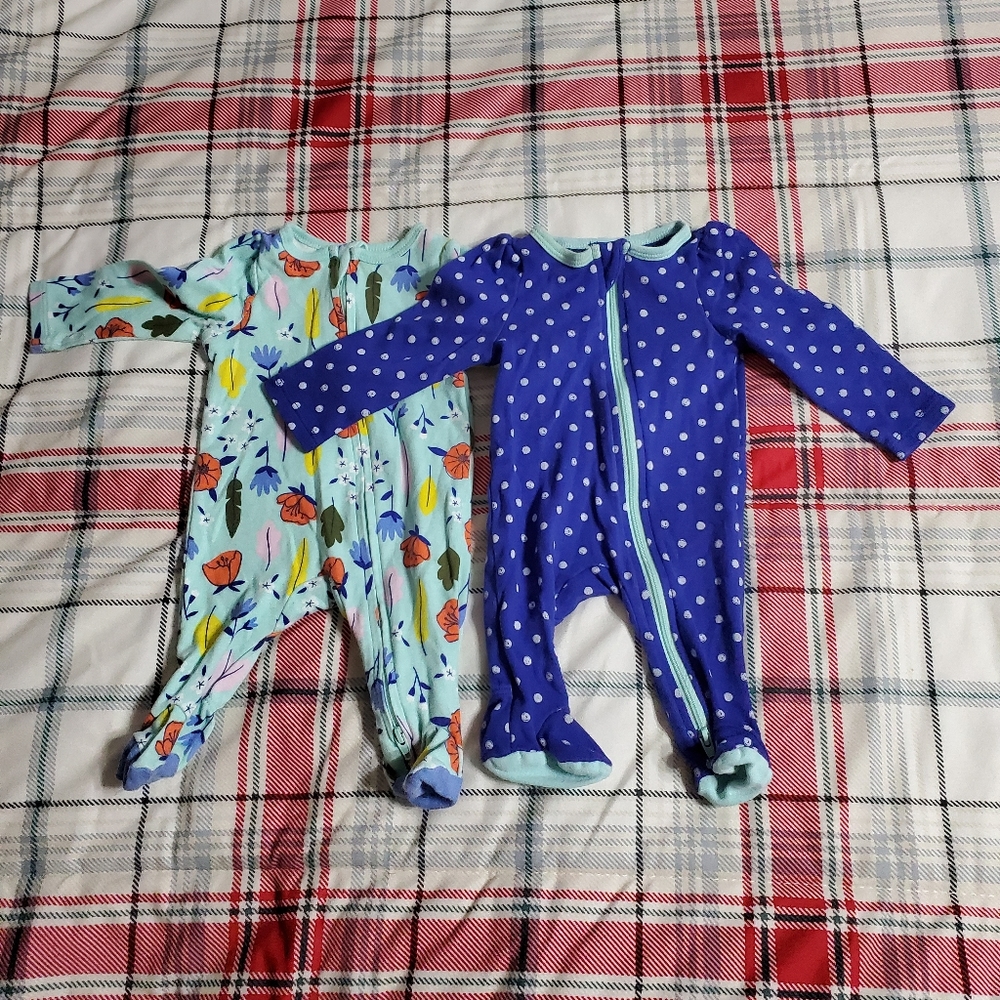 26 piece newborn, 0-3 lot